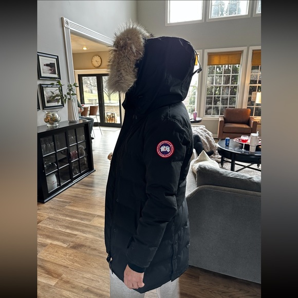 Canada Goose Jackets & Blazers - Canada Goose SHELBURNE PARKA WITH COYOTE FUR TRIM IN BLACK